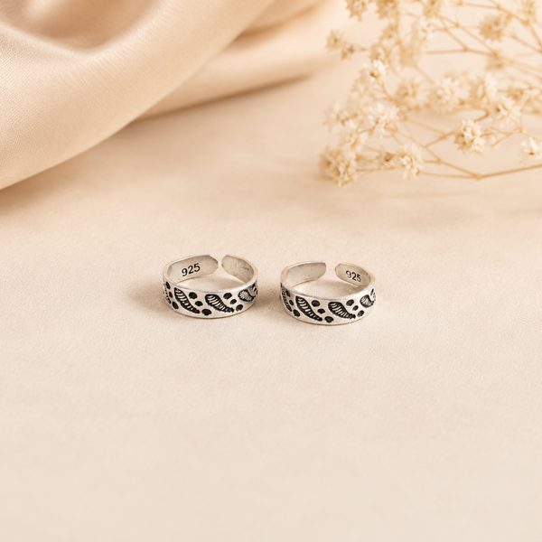 Leaf Pattern Silver Toe Rings