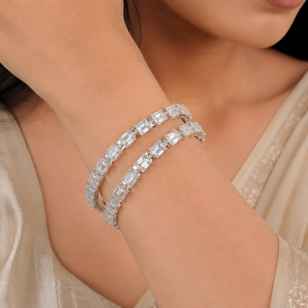 Kavina Fashionable Silver Bangles