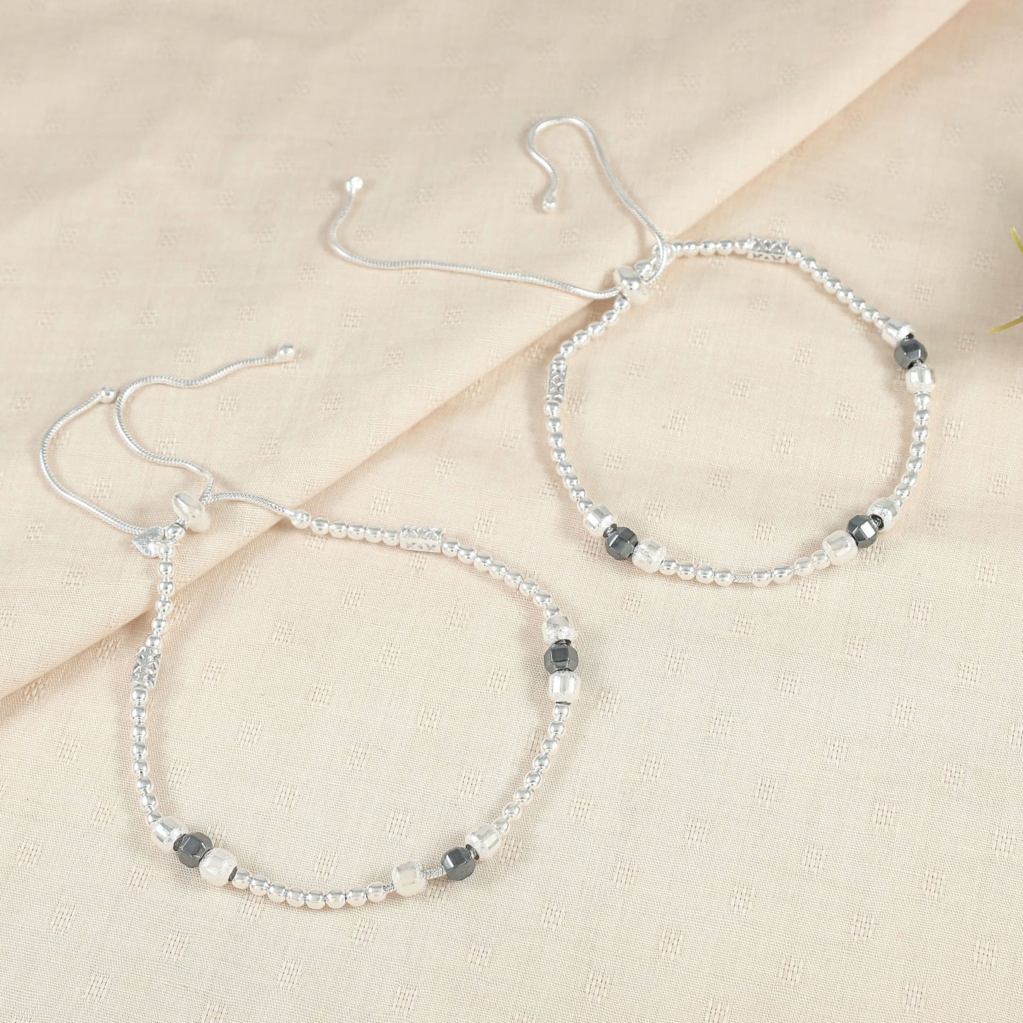 Arpna Silver Anklets