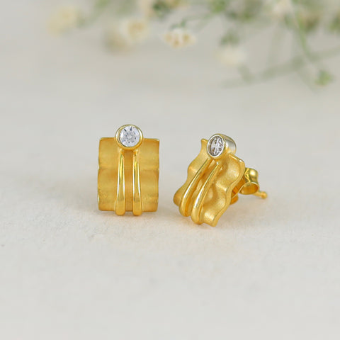 Karuna Imposing 18Karat Gold Earrings