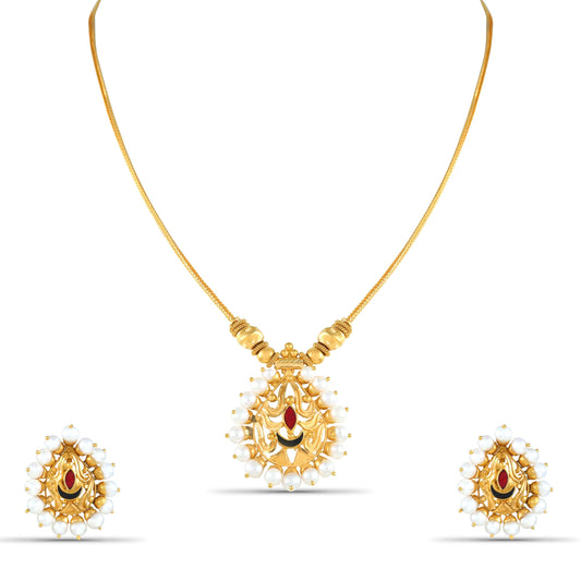 Trisha Gold Pendant Set