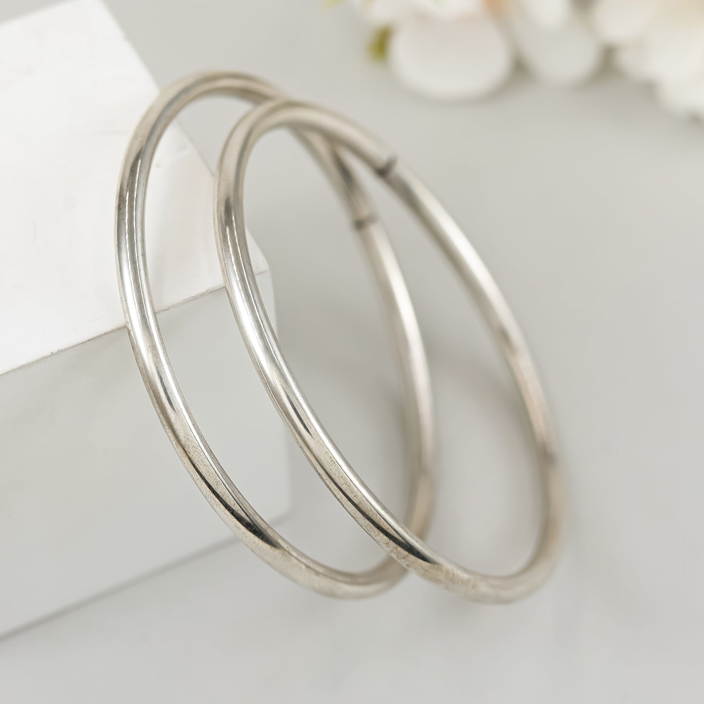 Zorrina Classic Silver Bangle Set