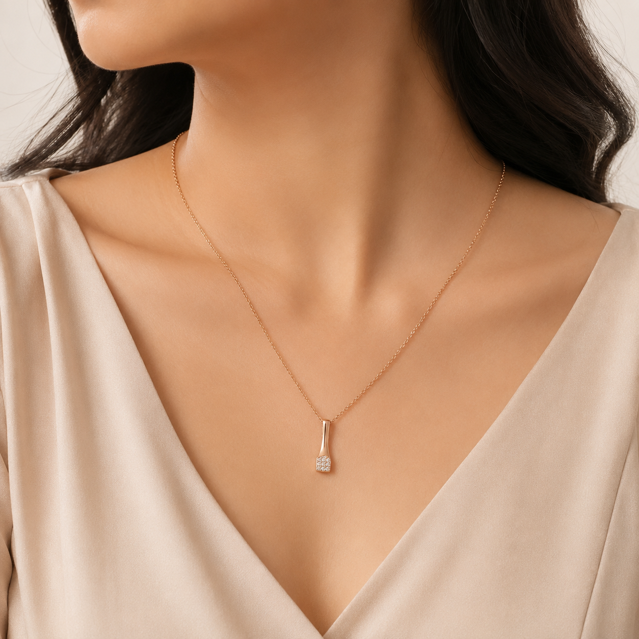 Minimal Shimmer Silver Necklace