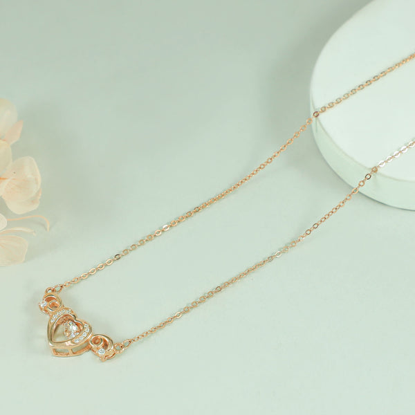 Silver Cz Pendant With Intricate And Sparkling