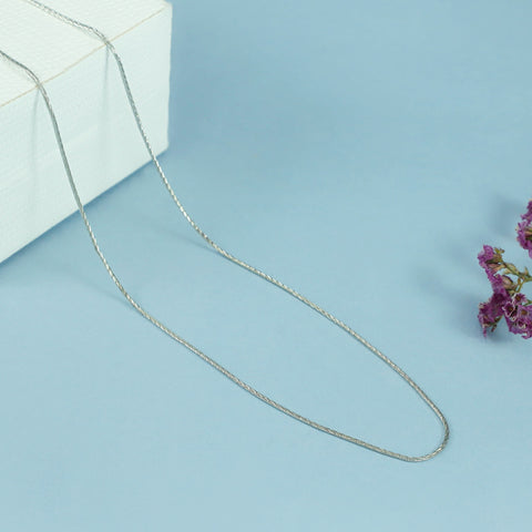 Sleek  Minimal  Everyday Elegance Silver Chain