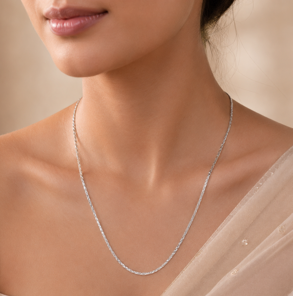 Sleek  Minimal  Everyday Elegance Silver Chain