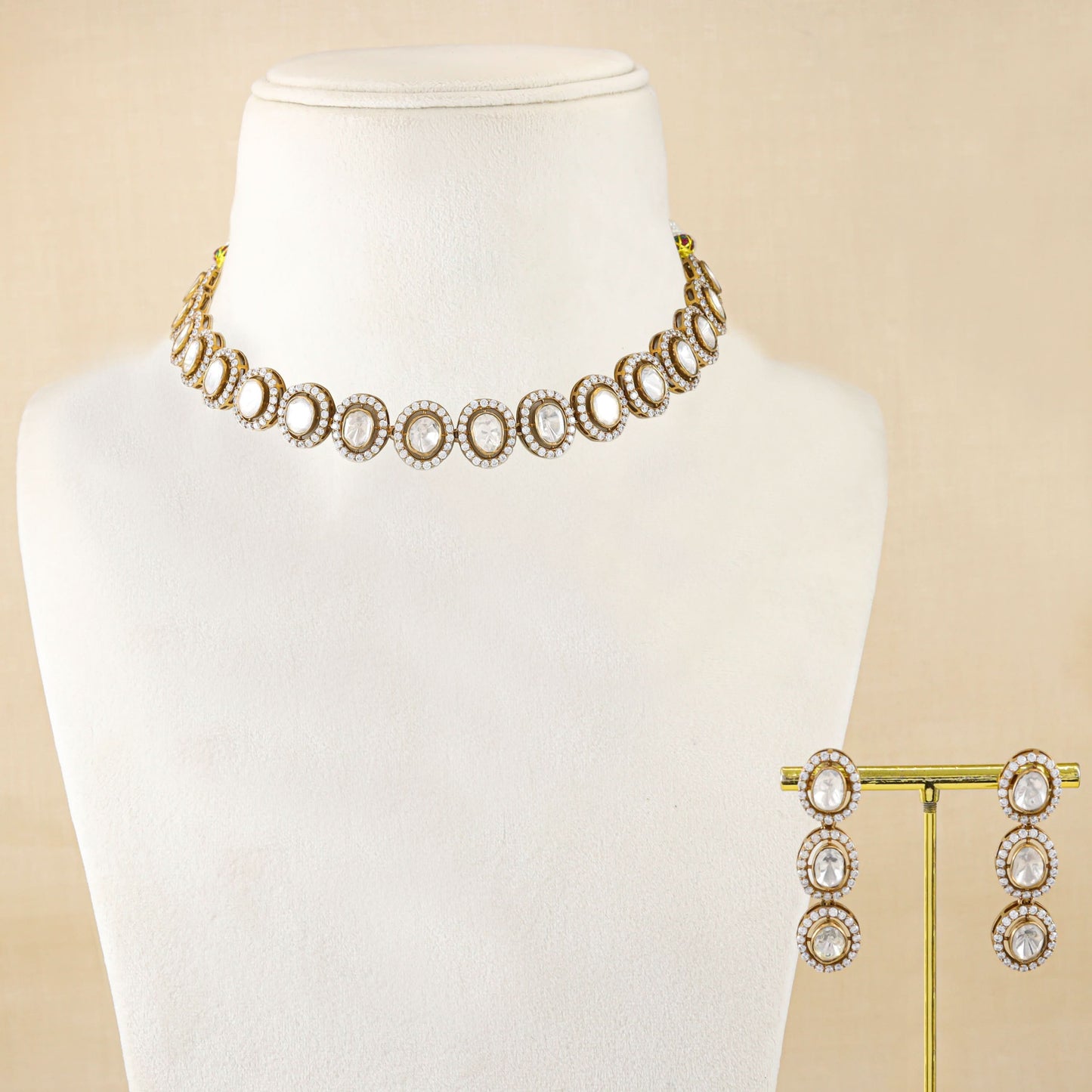 Jiya Circular Motif Silver Choker Set