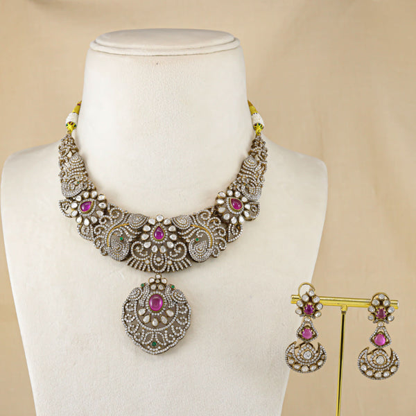 Ushma Heritage Style Silver Necklace Set