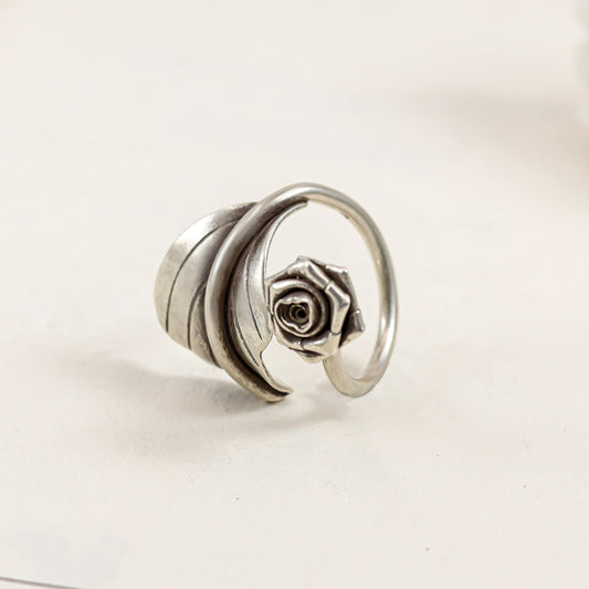 Uthami Pretty Silver Ring