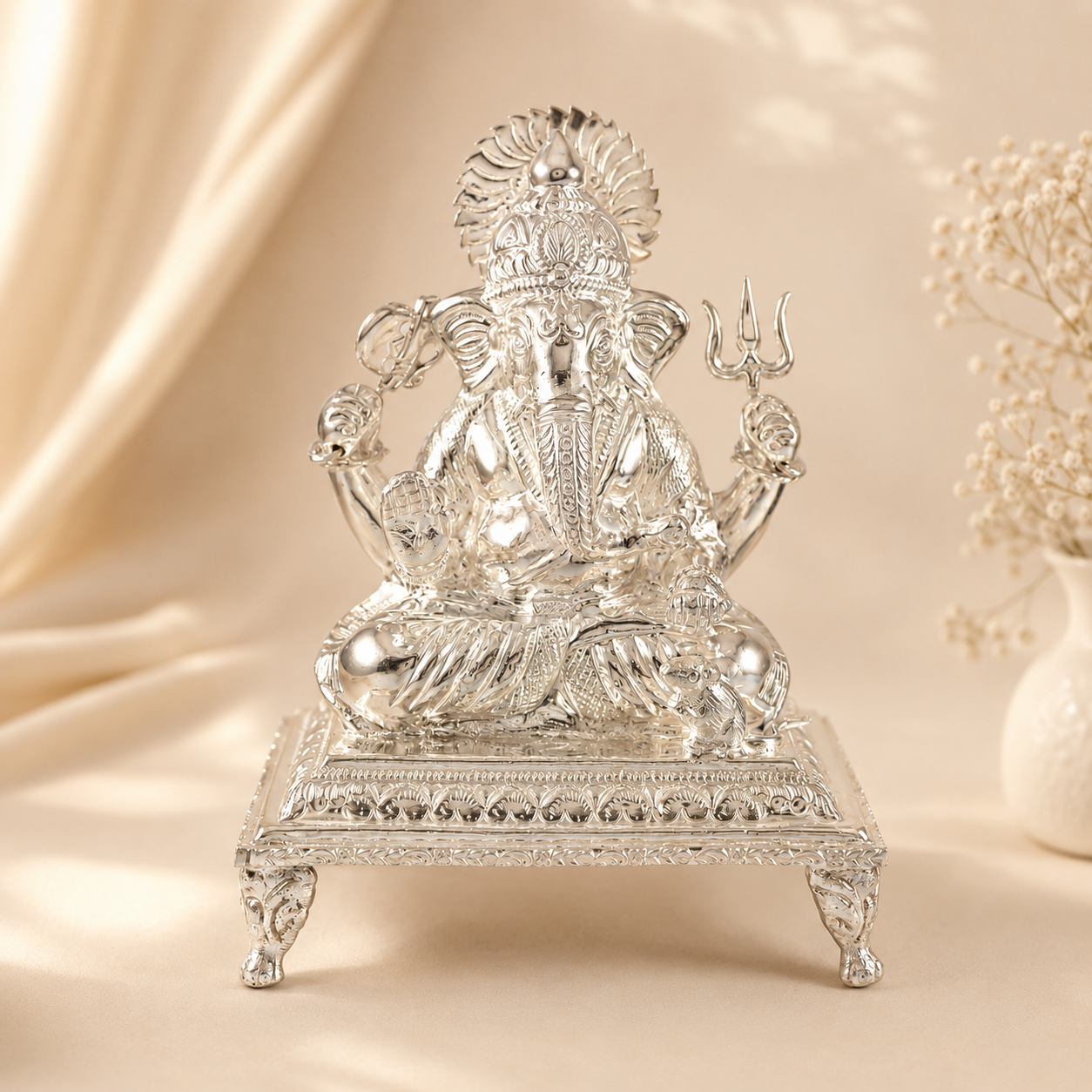 Beautiful Gajanan Silver Idol