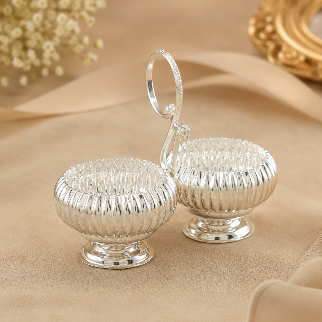 Charming Silver Multipurpose Holder