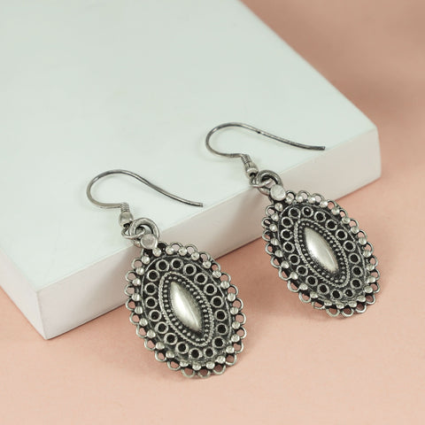 Kavya Silver Ovals Shape Earrings
