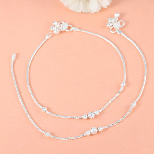 Vaanya Silver Anklets