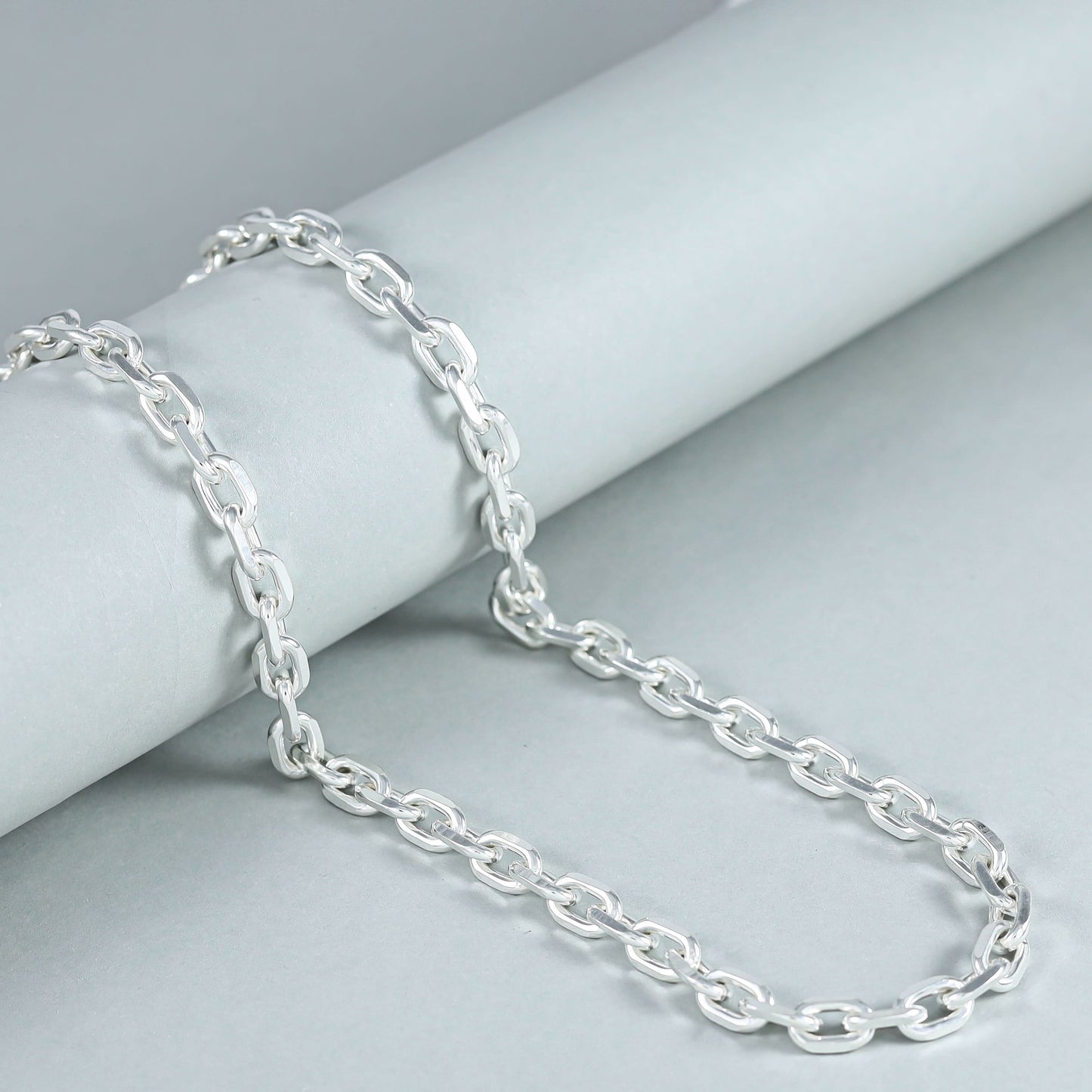 Rivan Elegant Silver Chain For Him