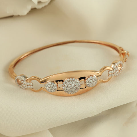 Zoya Glorious 18Kt Gold Bracelet