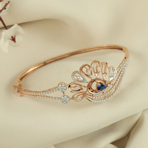 Saina Beautiful 18Kt Gold Bracelet