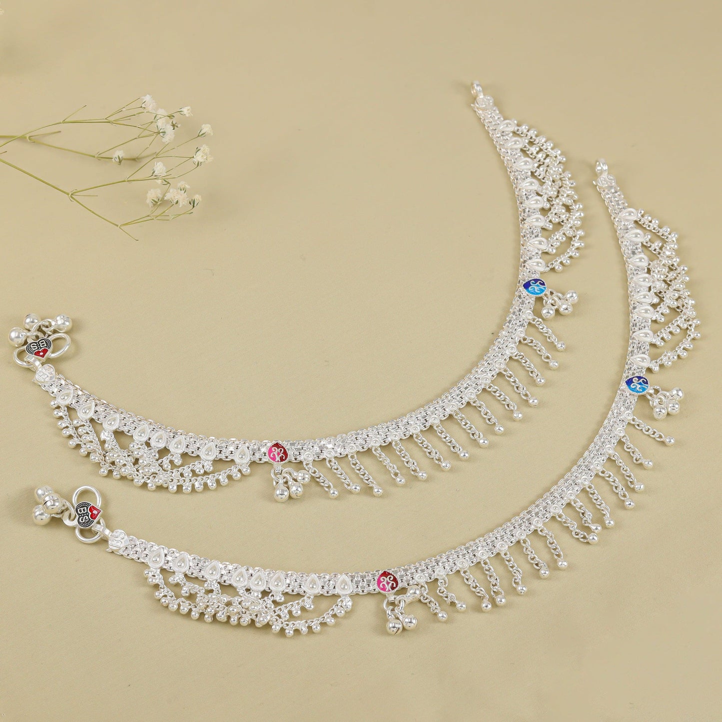 Veranika Elegant Silver Anklets