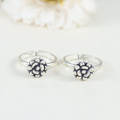 Shubhi Silver Toe Rings