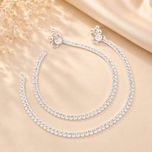 Siya Everglow Chain Silver Anklets