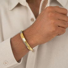 Kabir Regal Texture Gold Kada For Him