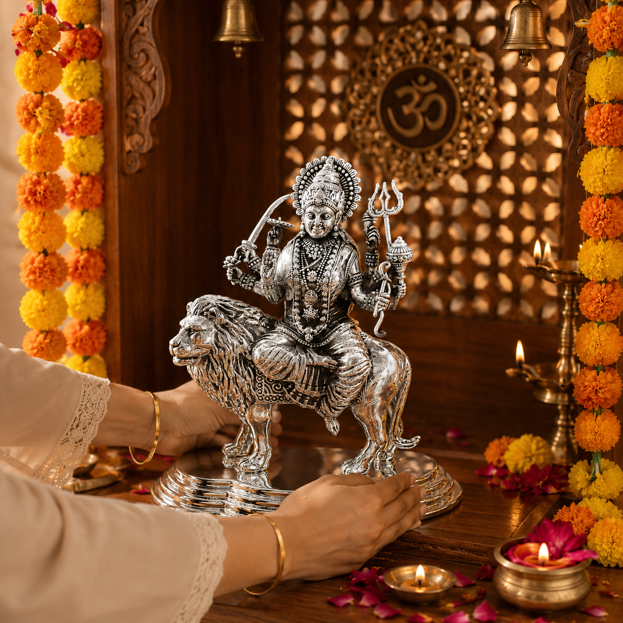 Royal Deveshi Silver Idol