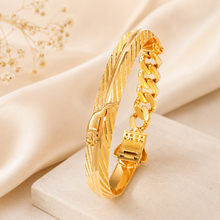 Rudra Veerang Crest Gold Kada For Him