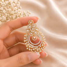 Royal Floral Radiance Diamond Pendant