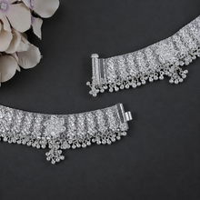 Rajsi Floral Silver Anklets