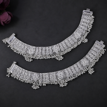 Rajsi Floral Silver Anklets