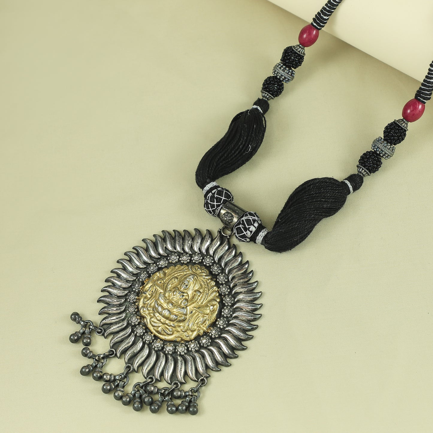 Nimisha Deity Motif Thread Silver Necklace