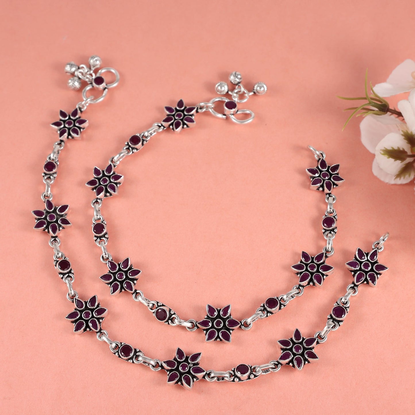 Twinkle Artistic Tribal Touch Silver Anklets
