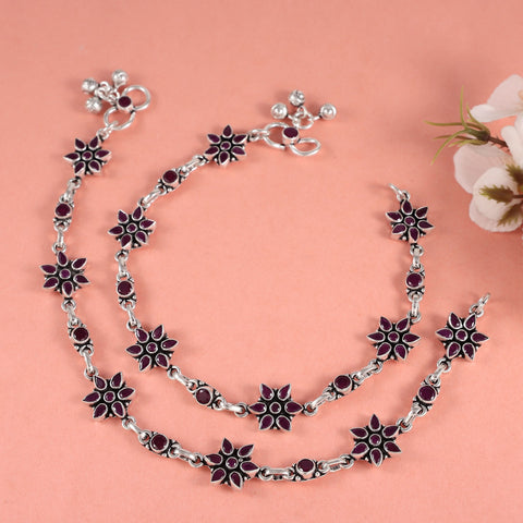 Twinkle Artistic Tribal Touch Silver Anklets