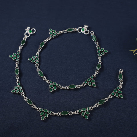 Navika Floral Leaf Motif Silver Anklets