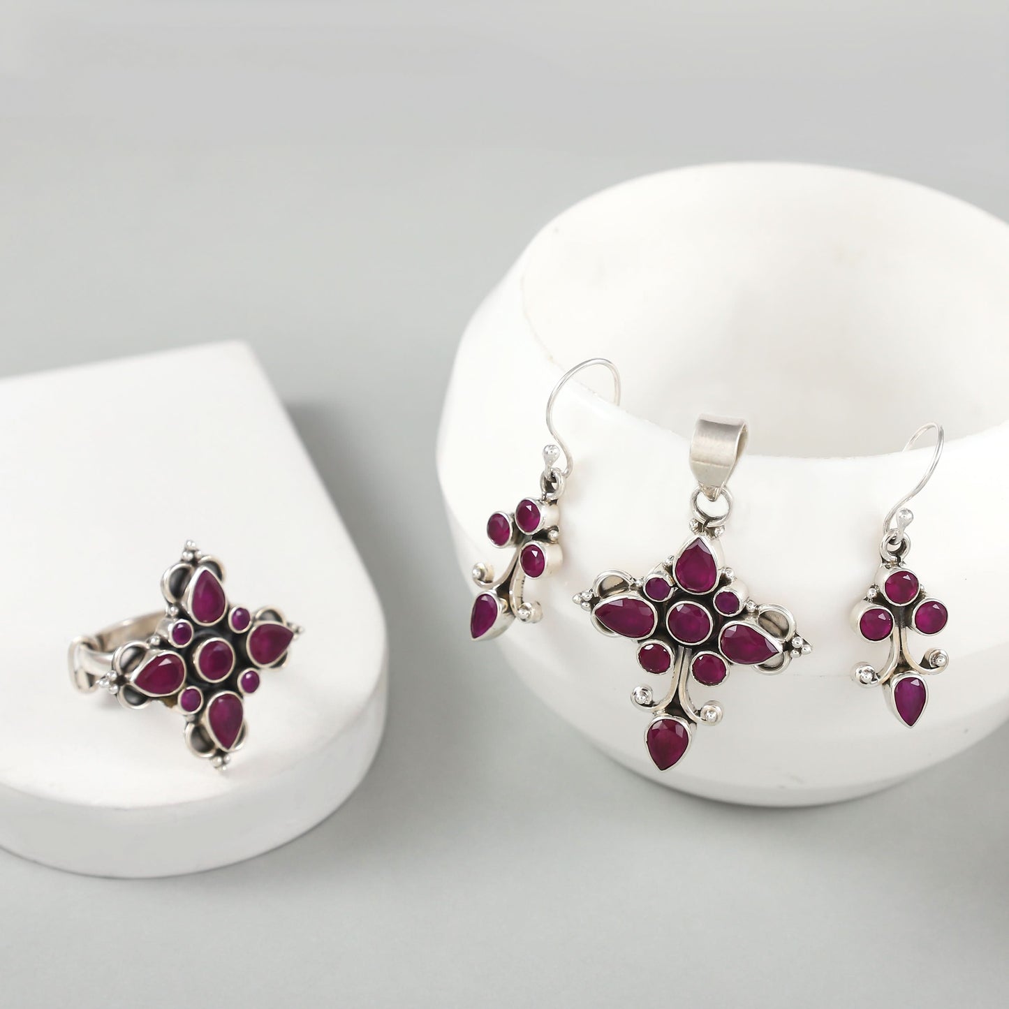 Prisha Classy Silver Pendant Set