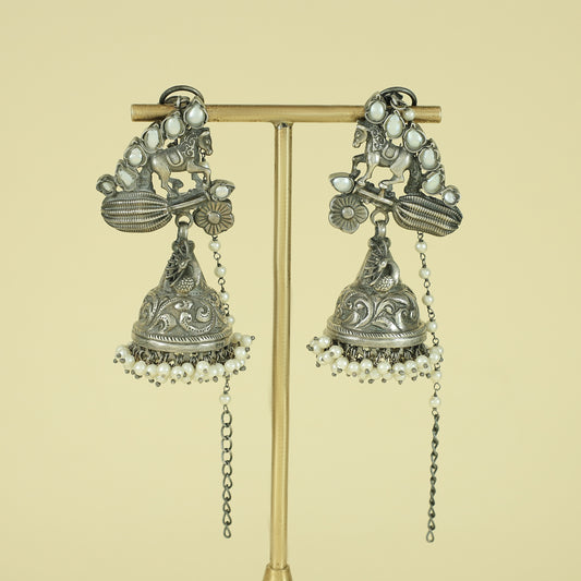 Aarvi Pearl Silver Earrings with Mare Motif