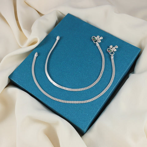 Kashvi Classic Shine Chain Silver Anklets