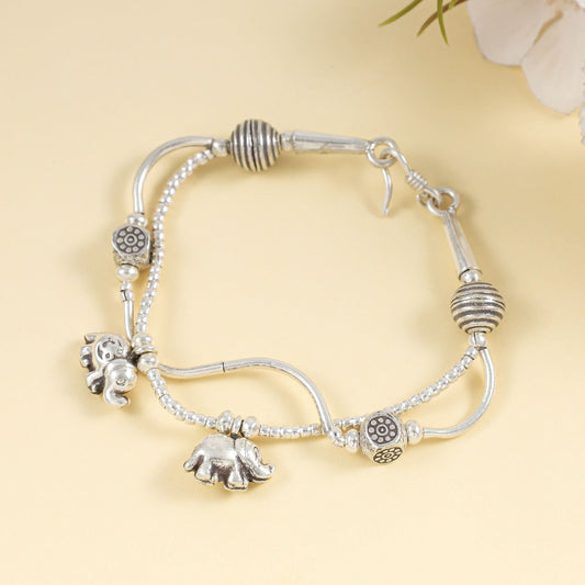 Ravika Classy Silver Bracelet