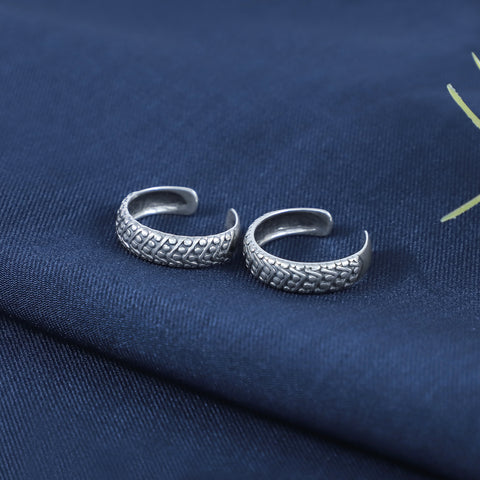 Bhavya Traditional Style Silver Toe Rings