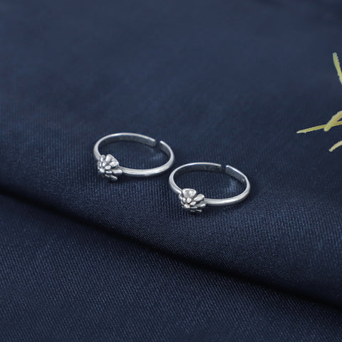 Farheen Floral Beauty Silver Toe Rings