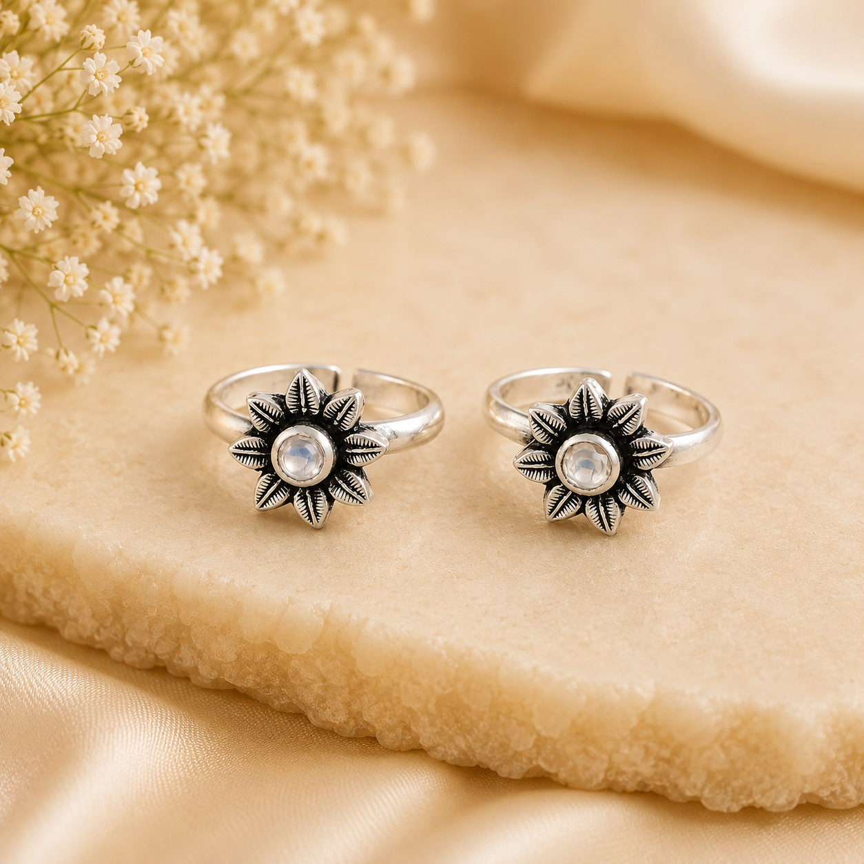 Anjali Sunshine Bloom Silver Toe Rings