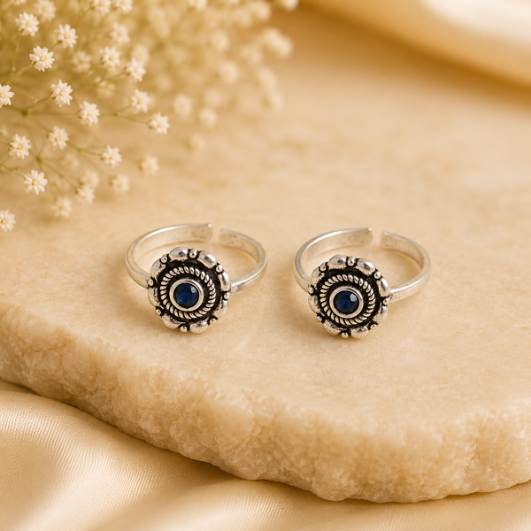 Sneha Blue Center Silver Flower Toe Rings
