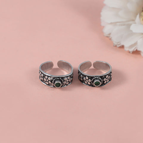 Saanvi Antique Dotwork Silver Toe Rings