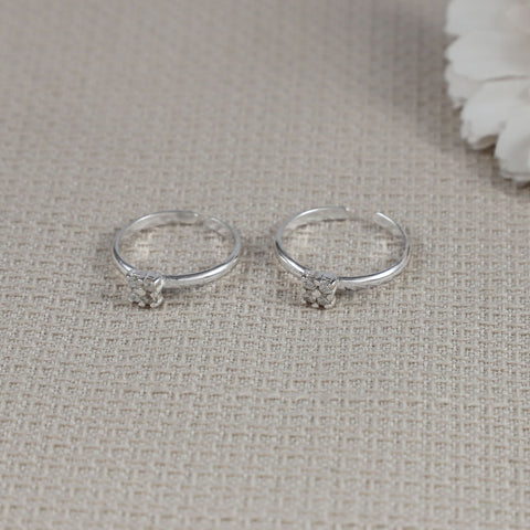 Shimmering Stone Cluster  Silver Toe Rings