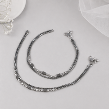 Chhaya Regal Bead Chain Silver Anklets