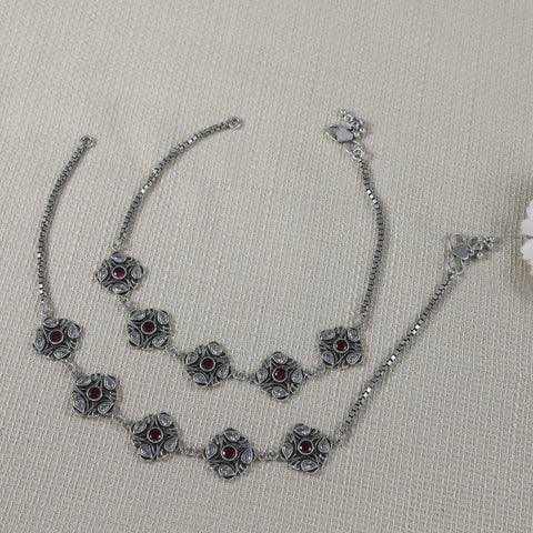 Gunjan Classic Ruby Square Silver Anklets