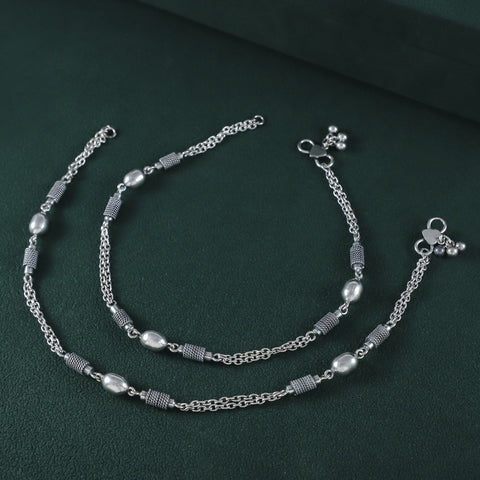 Juhi Royal Pearl Chain Silver Anklets