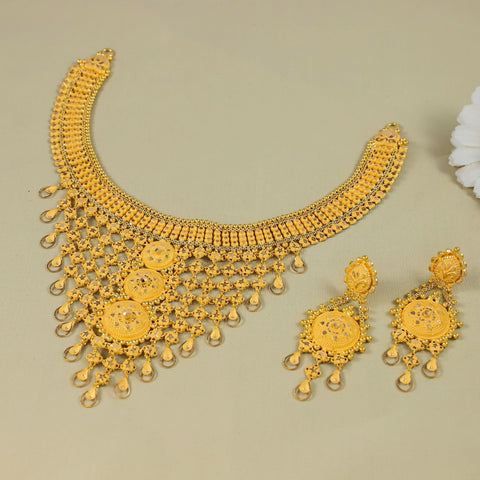 Rajwadi Grandeu Gold Necklace Set