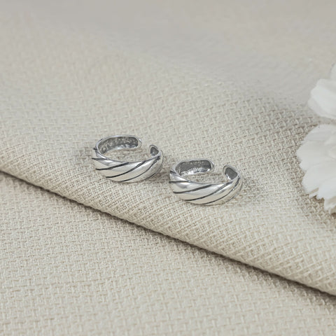 Minimal Twirl Silver Toe Rings