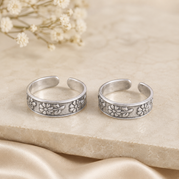 Jiya Flower Strip Silver Toe Rings