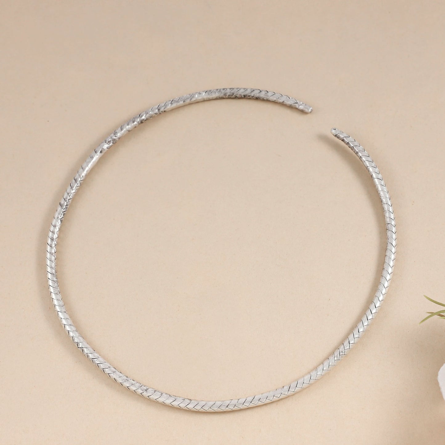 Elegant Silver Necklace